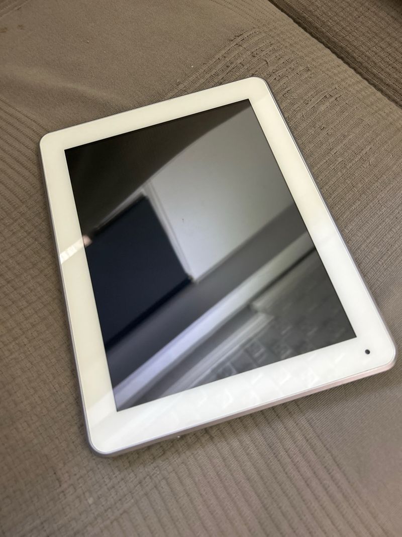 Tablet 3GO 9700Dc Blanca (No funciona) afbeelding 2