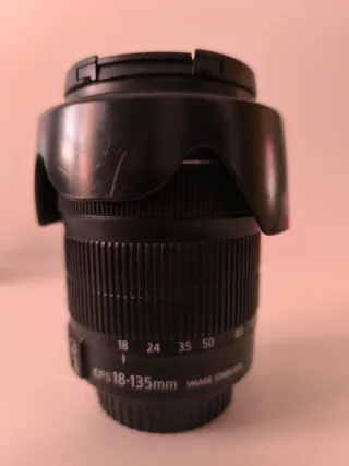 Canon EOS 500D + EFS 18-135 IS