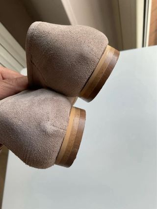 Mocassini donna camoscio HOSIS con catena