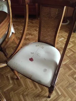 Mesa y 6 sillones comedor madera