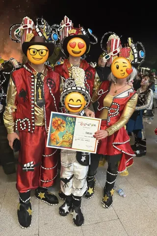 El pack es hombre L, hombre M, Mujer M y niño 10.