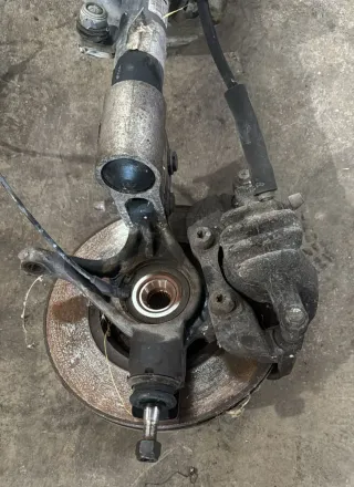 Suspensión delantera izquierda Peugeot 308