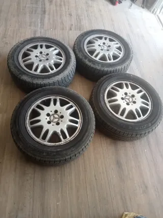 Llantas Mercedes-Benz vito viano del 16(4 unidades