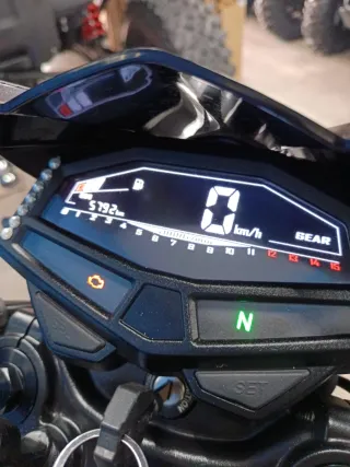 UM X STREET RS Negra/Gris