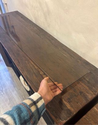 2 Consolas de madera reciclada y metal.