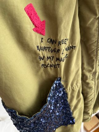 Parka niña verde con lentejuelas