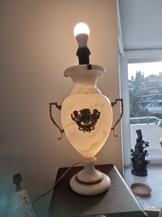 Lampara mesa de alabastro y bronce de los años 50