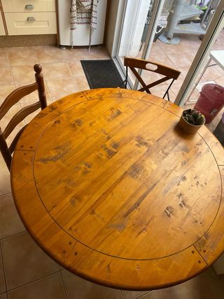 Mesa madera maciza  y hierro forjado + 6 sillas