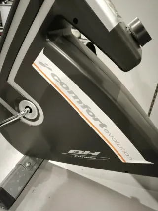 Bicicleta Estática BH Confort Evolution