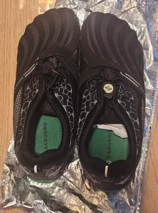 Zapatillas Saguaro Negras y Grises Talla 42