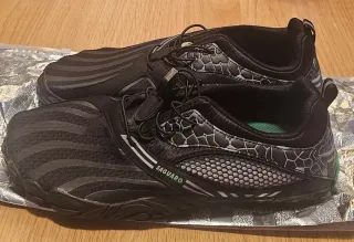 Zapatillas Saguaro Negras y Grises Talla 42