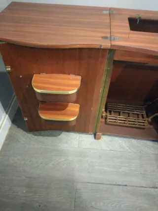 Mueble auxiliar madera