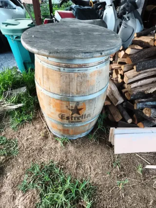 Barril de cerveza Estrella Damm