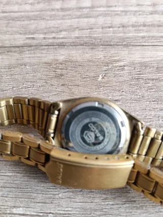 Reloj Salco Dorado y Negro