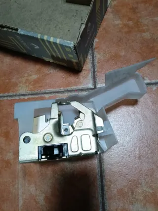 Cerradura Puerta Derecha Renault Clio II Fase I