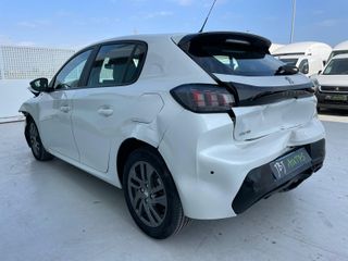 Peugeot 208 BlueHDi 100 cv. -Accidentado- 8.500€