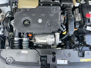 Peugeot 208 BlueHDi 100 cv. -Accidentado- 8.500€