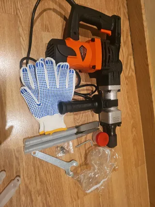 Martillo Demolición + Guantes