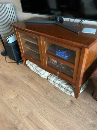 Mueble TV salón madera