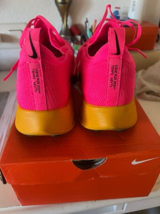 Nike Air Zoom Mujer Rosa y Amarillo