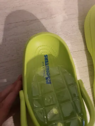 Chanclas Mike Wazowski Verdes