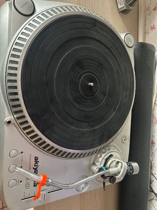 Tocadiscos Akiyama DX-101