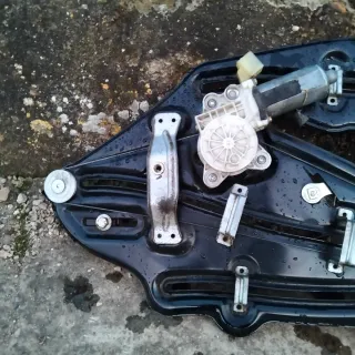 Elevalunas Mercedes CLK W209