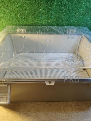 Caja de Conexiones de Plástico Transparente