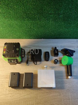 Nivel Láser de Líneas Cruzadas con Trípode