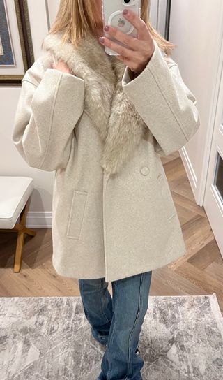 Abrigo beige cuello pelo talla L
