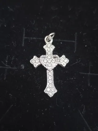 Cruz Fallera Plateada con Corazón