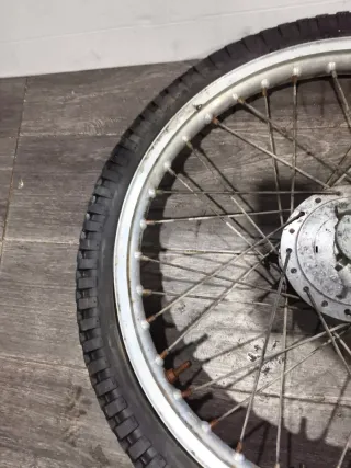 1. Rueda Delantera Montesa Cota 247