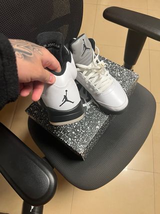 Jordan 5 Reverse Metallic