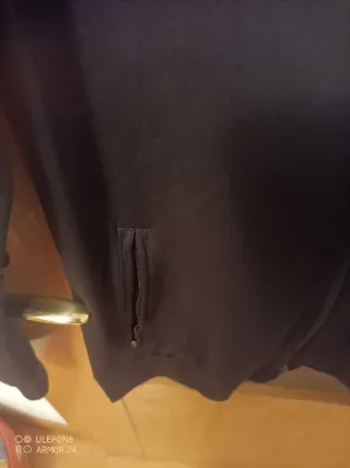 Chaqueta deportiva Nike negra