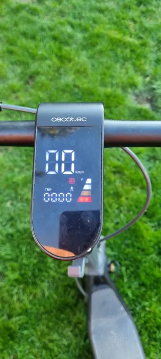 Patinete Cecotec Bongo D30