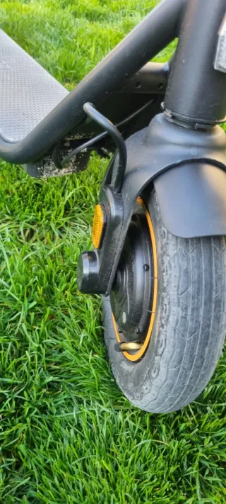 Patinete Cecotec Bongo D30