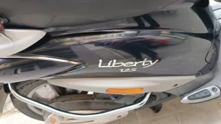 Piaggio Liberty 125 Negra