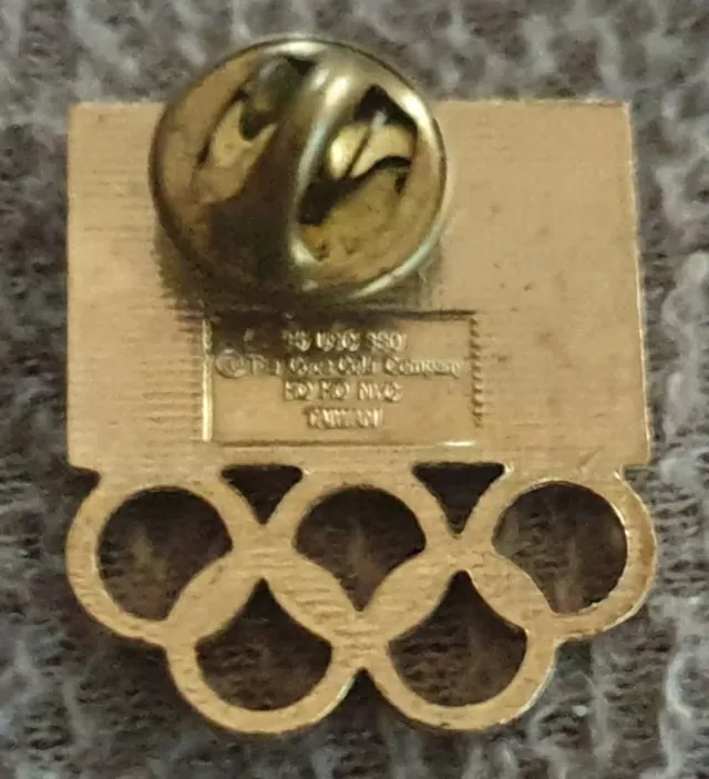 Pin Coca Cola con aros olímpicos vintage