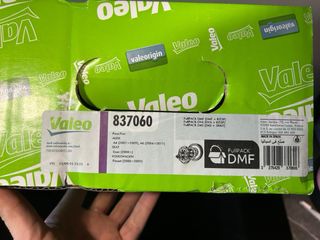 Kit embrague + volante bimasa Valeo 837060