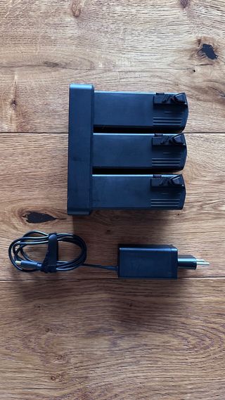 3 Baterías DJI Mavic 3 + Bahia y Cargador