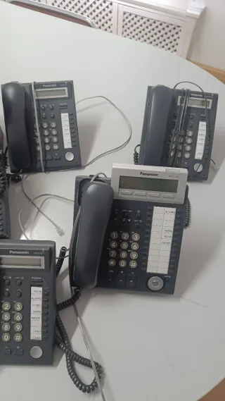 Centralita y Teléfonos Panasonic