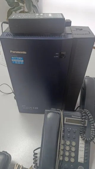 Centralita y Teléfonos Panasonic