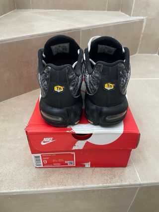 Nike Air Max Plus Negro Multicolor