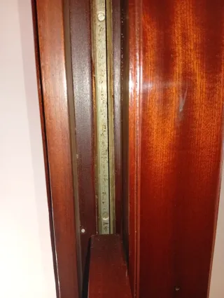 Puerta corredera de madera