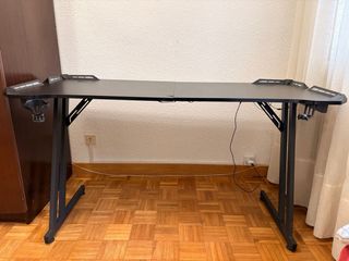 Mesa Gaming LED Negra