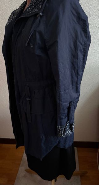 Parka azul marino talla 42