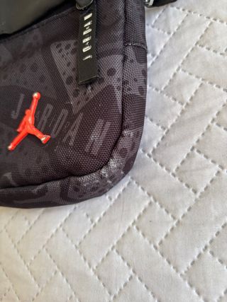 Riñonera Jordan Negra