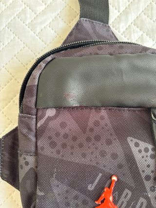 Riñonera Jordan Negra