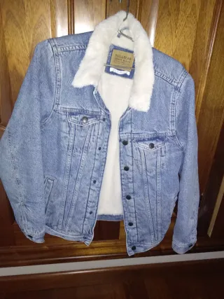 Cazadora vaquera forrada Pull&Bear