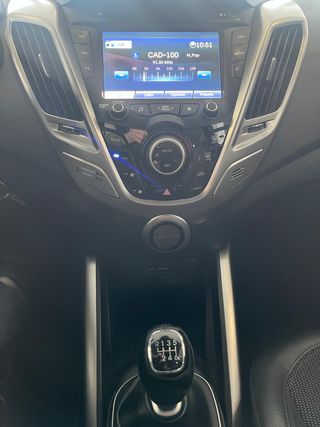 Hyundai Veloster 2012